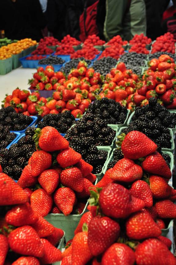 Para quem gosta de berries, Granville Island Public Market, em Vancouver, no Canadá